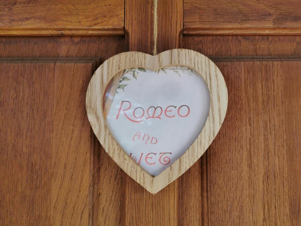 Studio Apartment Romeo فيليكا غوغيتْسا المظهر الخارجي الصورة